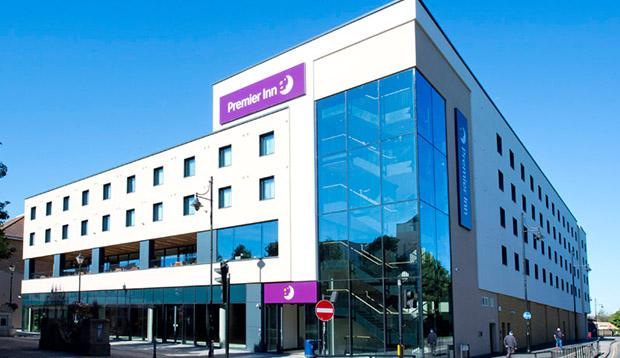 Premier Inn Staines Upon Thames Exterior photo