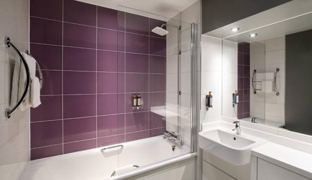Premier Inn Staines Upon Thames Exterior photo